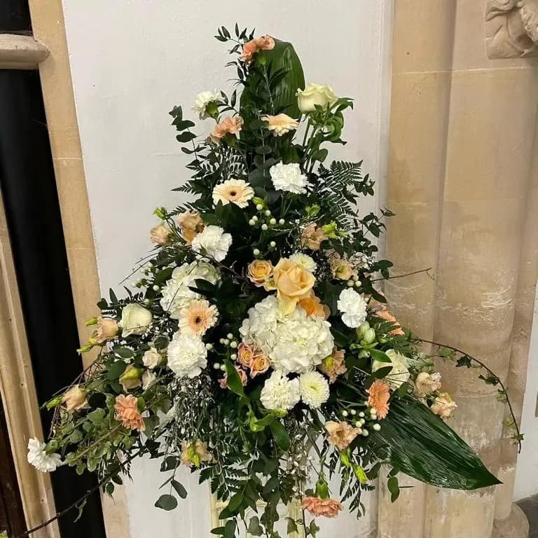 Pedestal wedding flowers