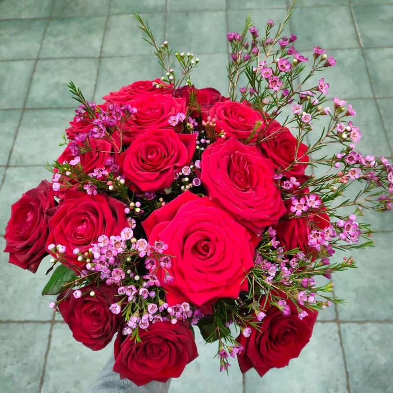 Fun wedding flowers
