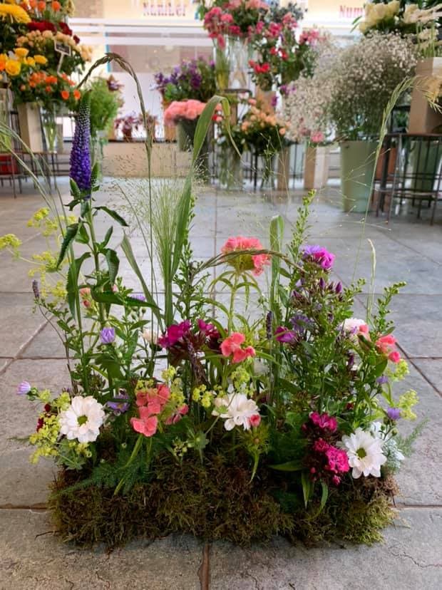 Linear coffin spray funeral flowers by Edith Wilmot, Bristol florist