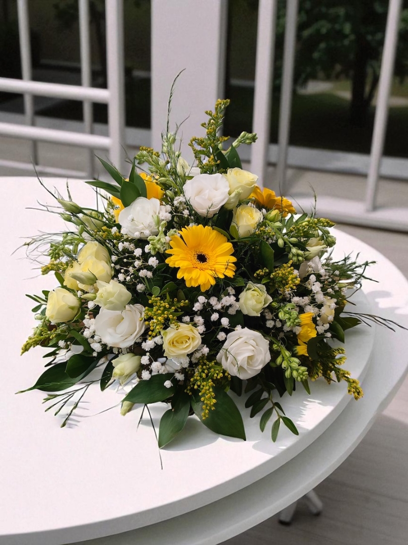 Yellow & White Posy