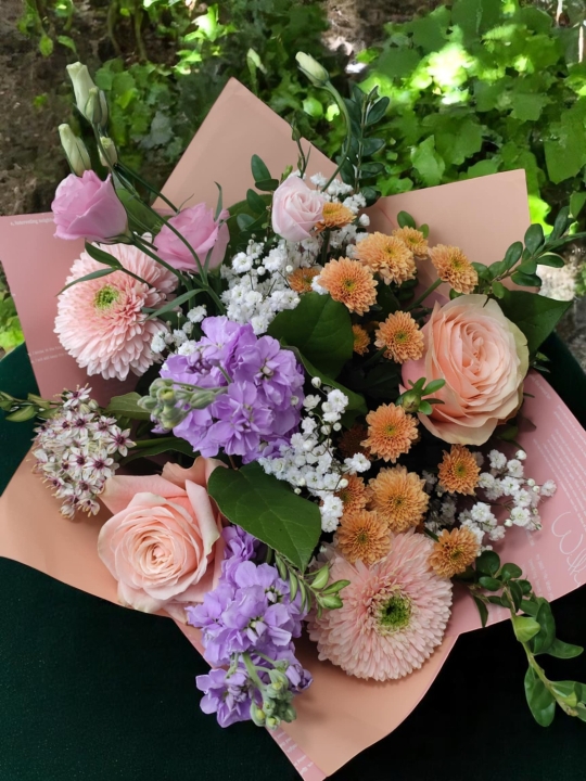 Pastel Elegance with Gold Rose