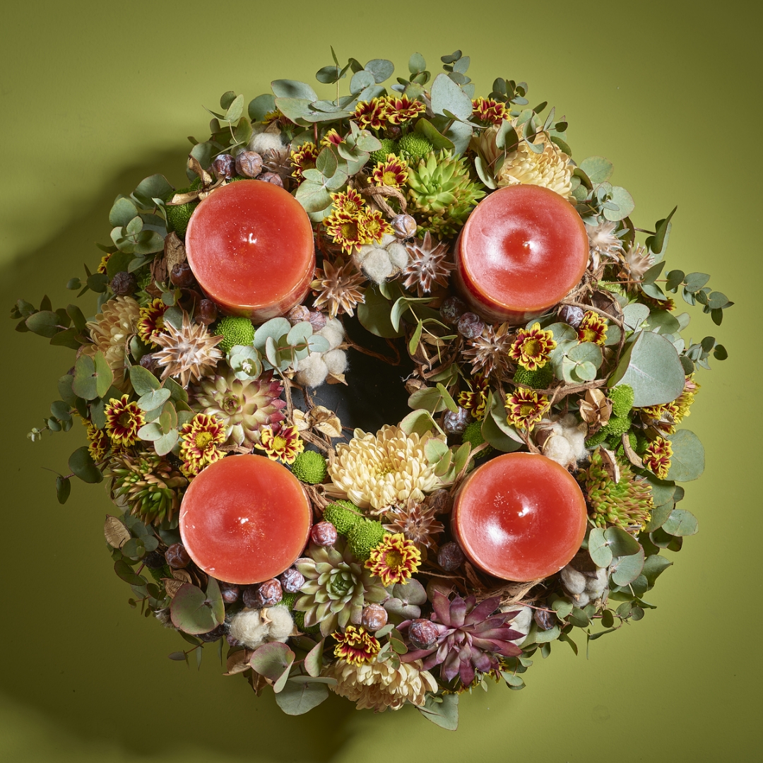 Chestnut Noel Wreath