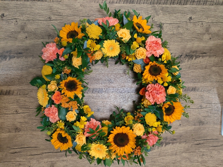 Golden Light   Funeral Wreath