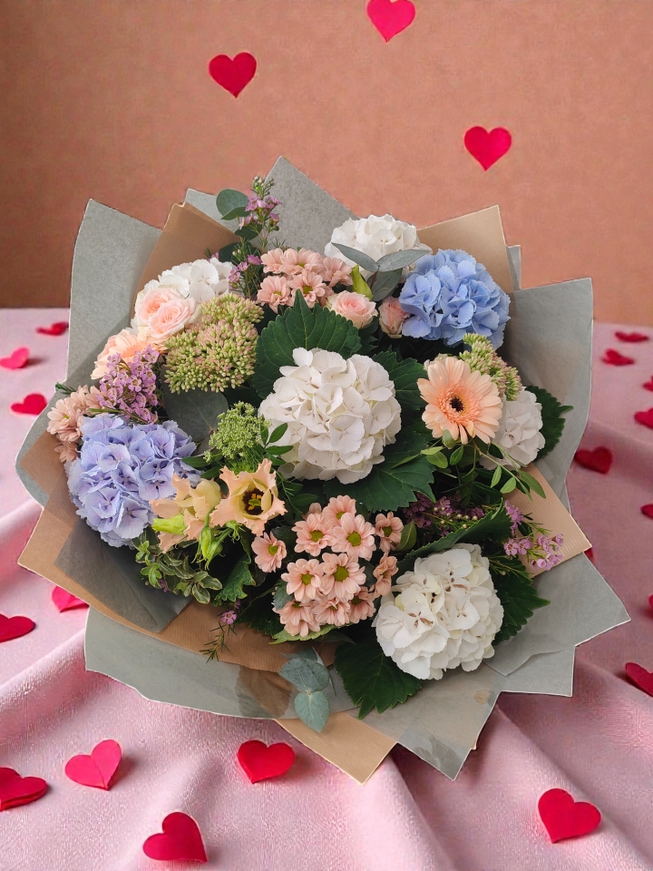 Valentine’s Blue Serenity – White & Blue Hydrangea Selection