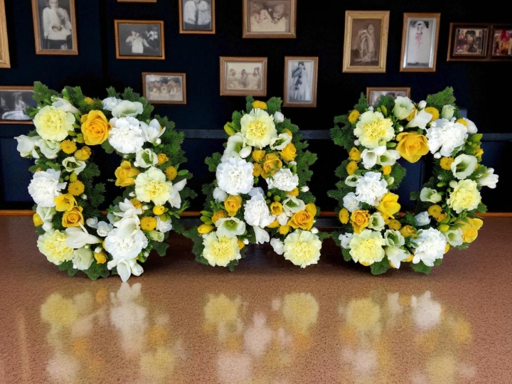 Mixed based funeral letters