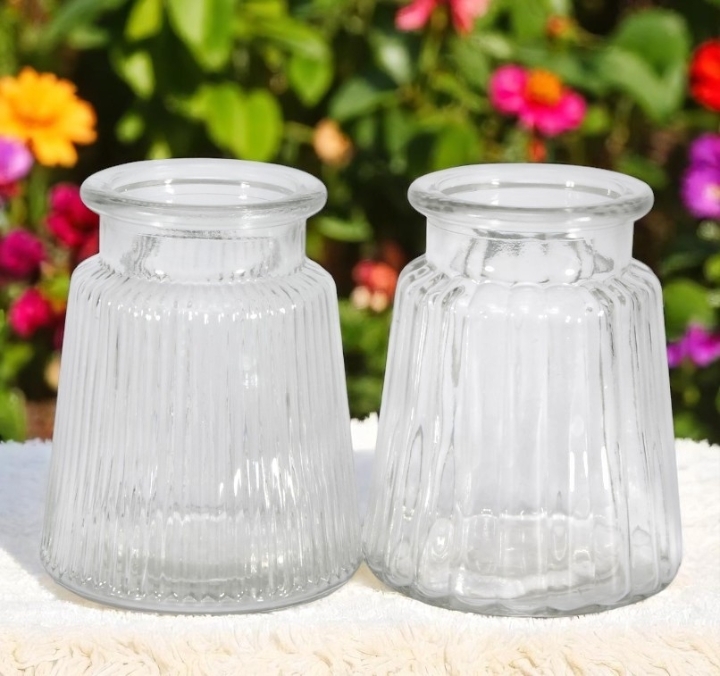 Small Oscar Vase selection
