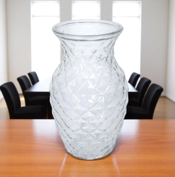 Glass sweetheart textured vase