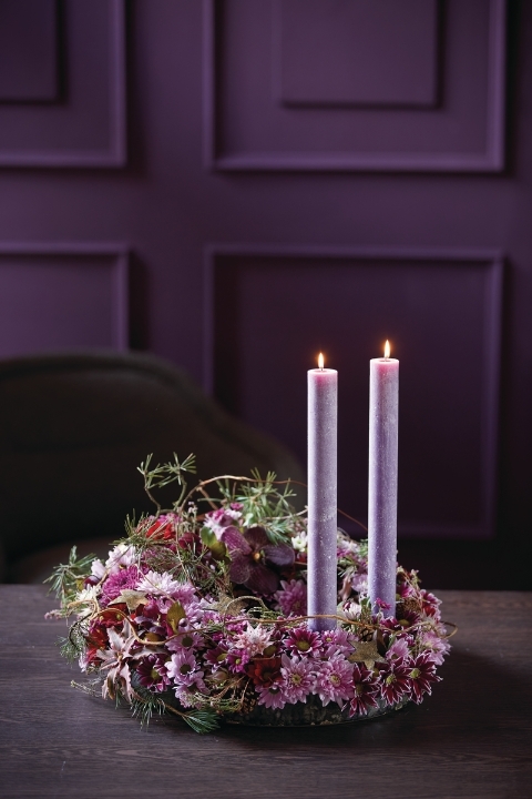 Blushing Candle Wreath