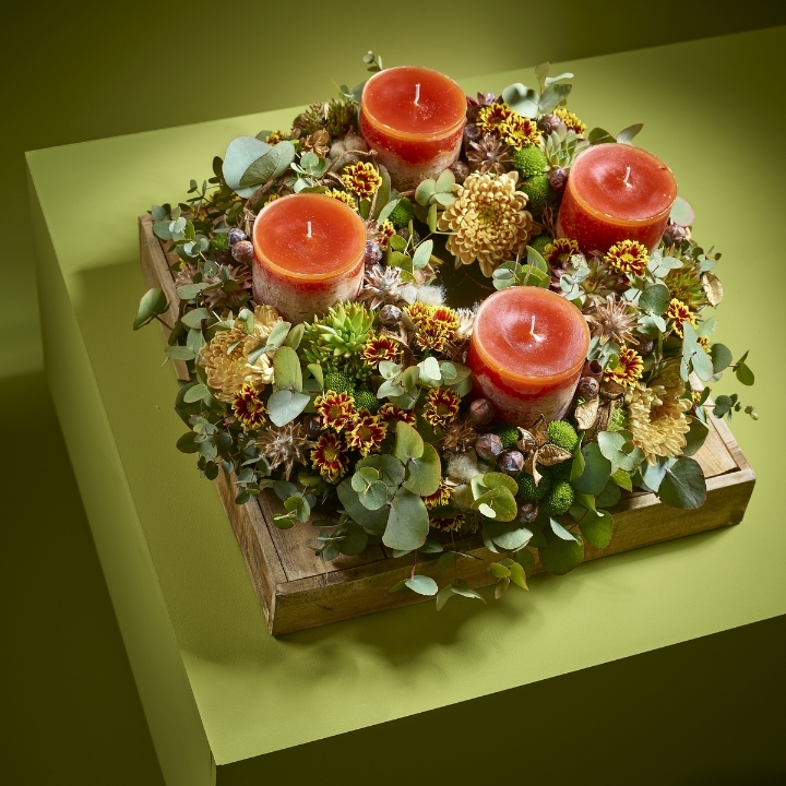 Chestnut Noel Wreath