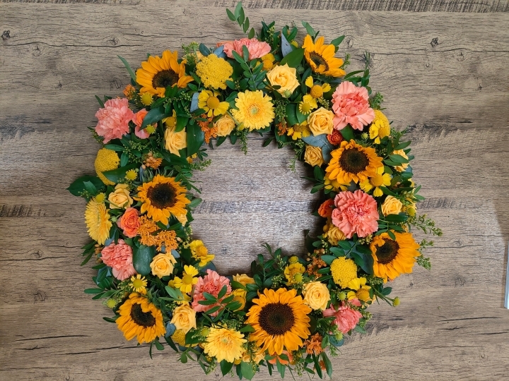 Golden Light   Funeral Wreath
