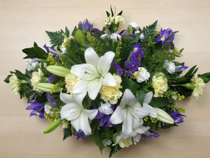 Lemon Whisper Funeral Spray