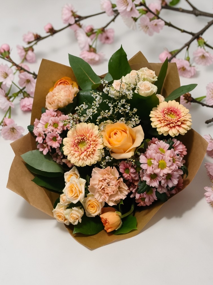 Mother’s Day Apricot Embrace