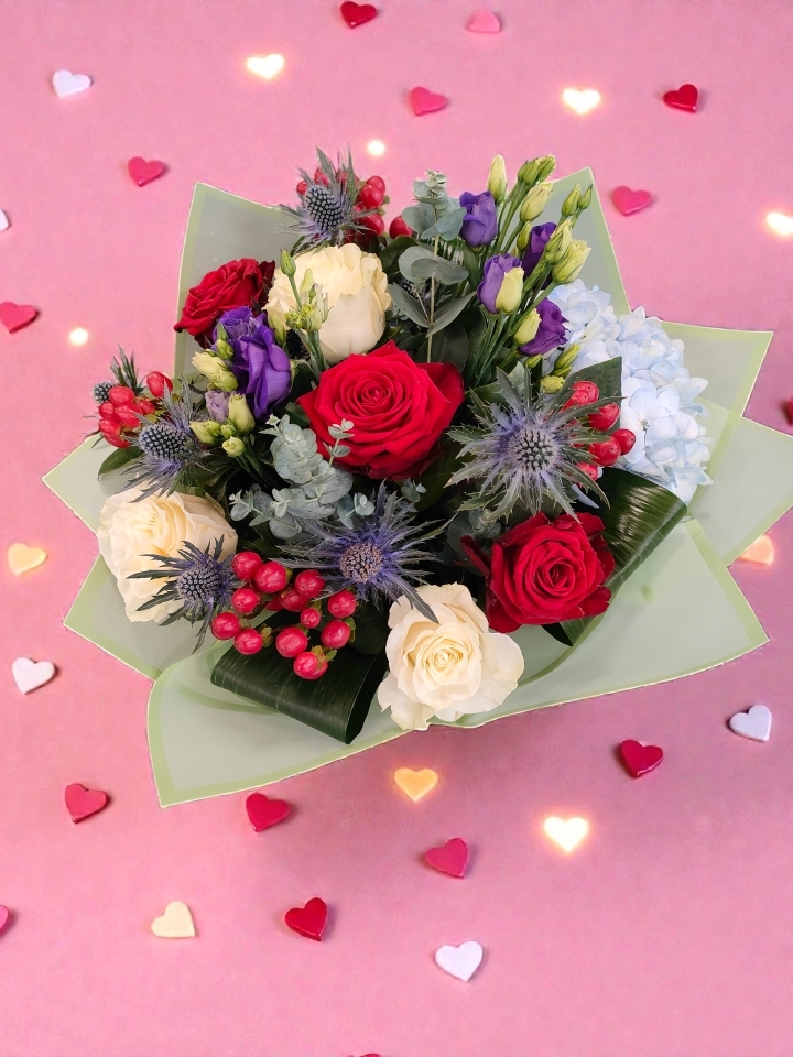 Valentine’s Frosted Romance – Red & White Bouquet