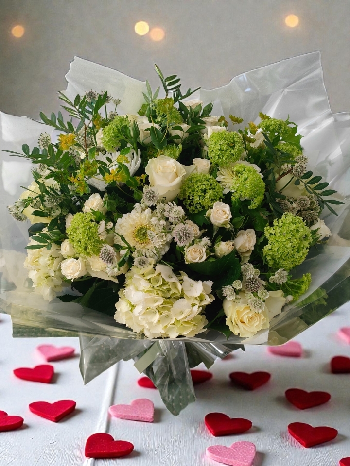 Valentine’s Pure Harmony – White & Green Selection