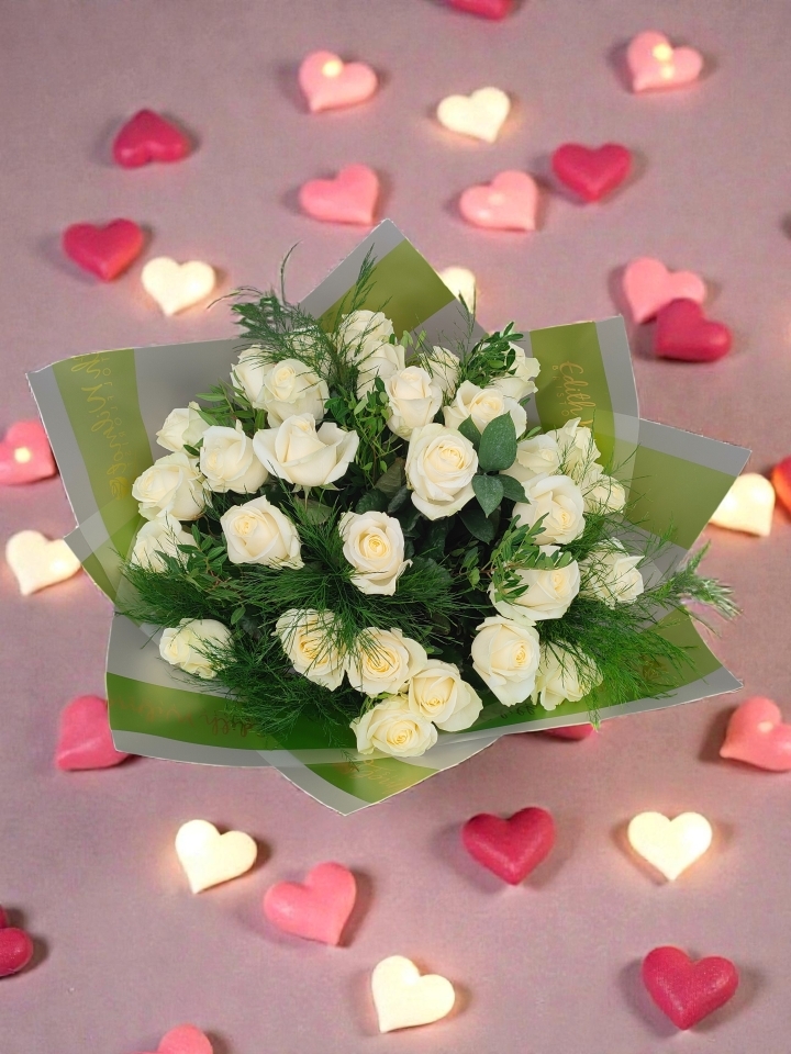 Valentine’s Thirty in Bloom – 30 Roses